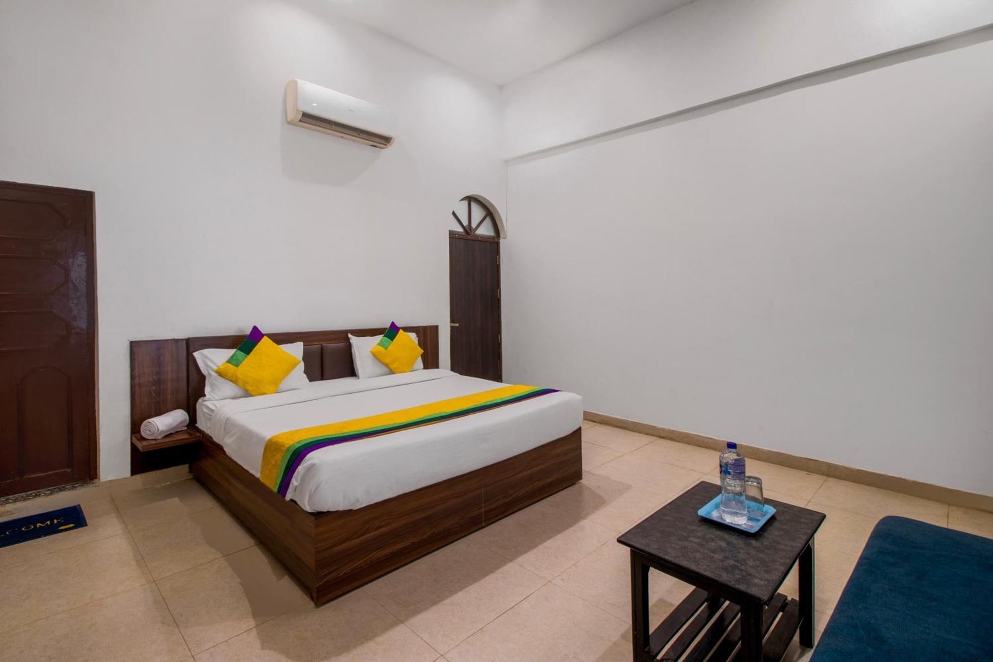 Hotel O Om Pushp Residency Mathura Dış mekan fotoğraf