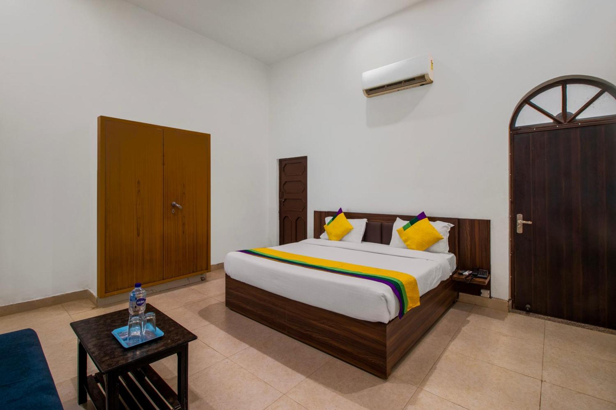 Hotel O Om Pushp Residency Mathura Dış mekan fotoğraf