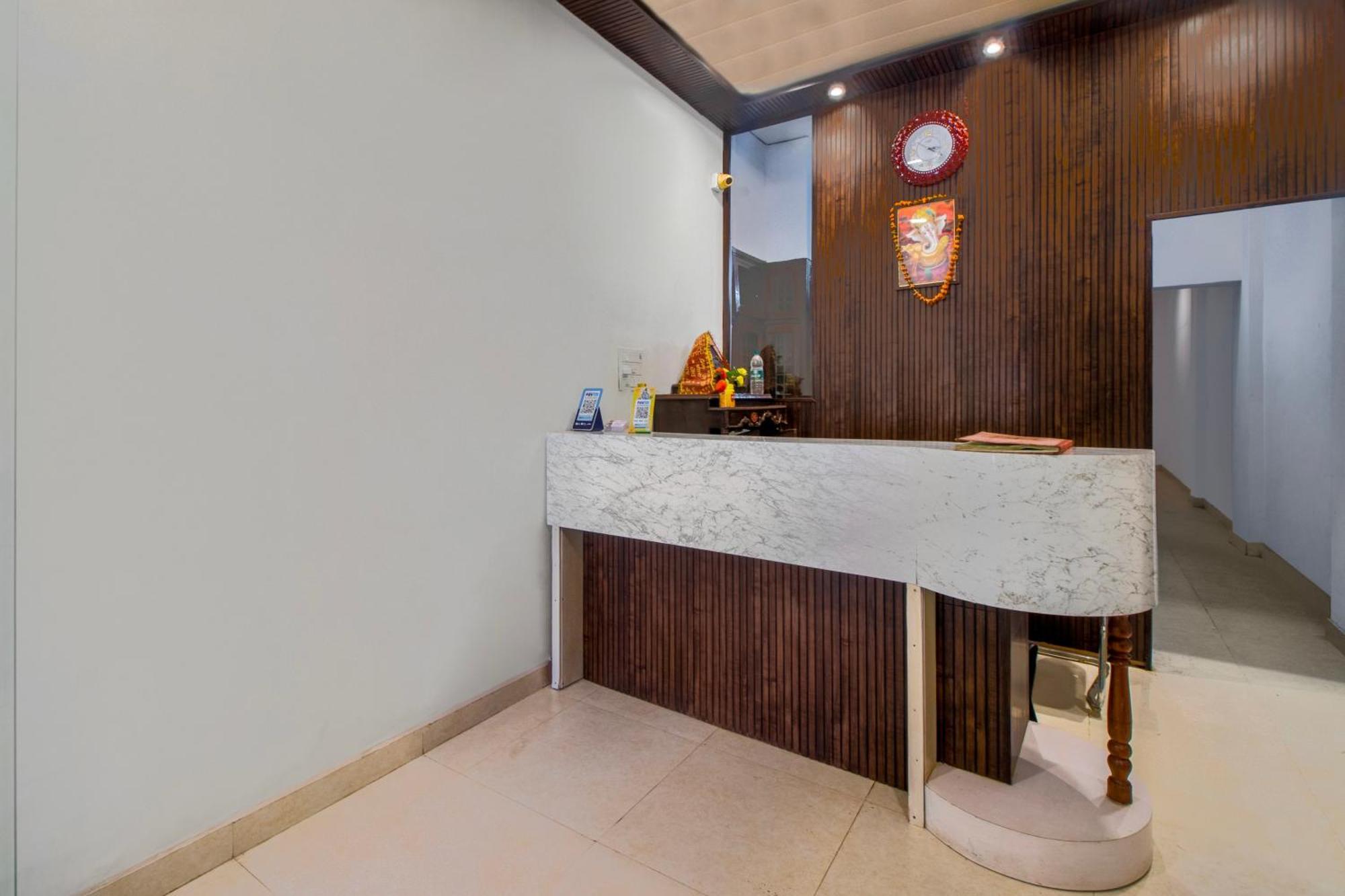 Hotel O Om Pushp Residency Mathura Dış mekan fotoğraf