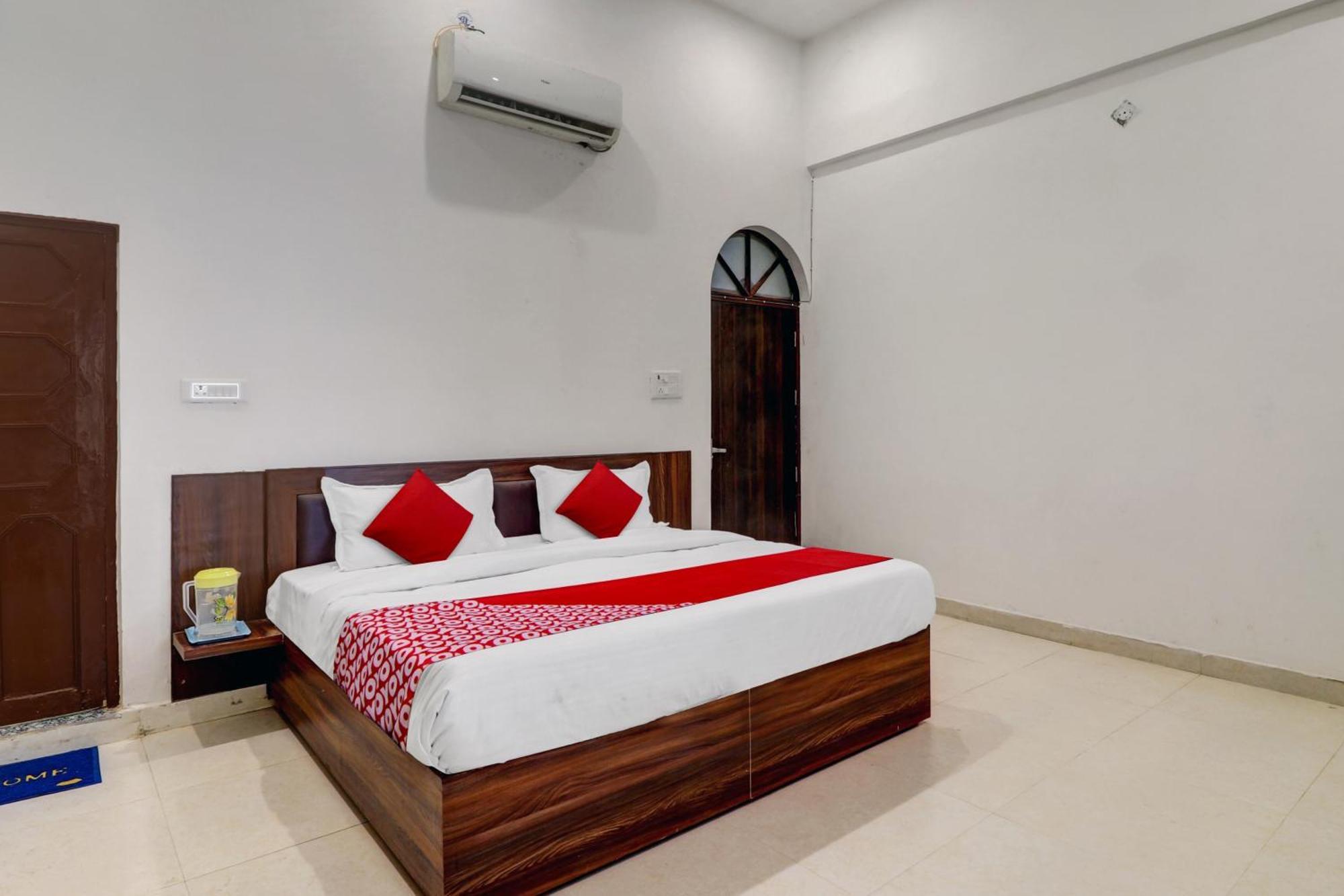 Hotel O Om Pushp Residency Mathura Dış mekan fotoğraf